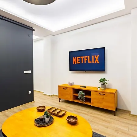 Distinguished Apartment *