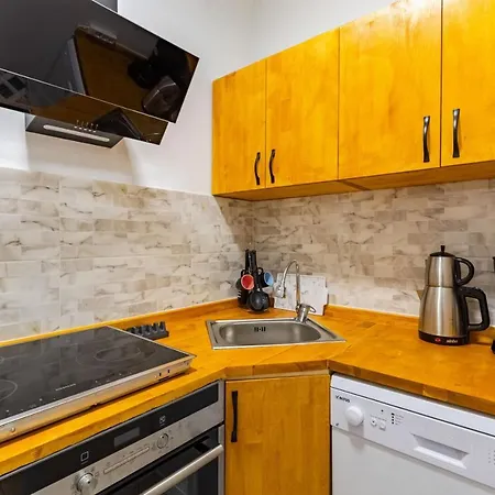 Apartment Distinguished *